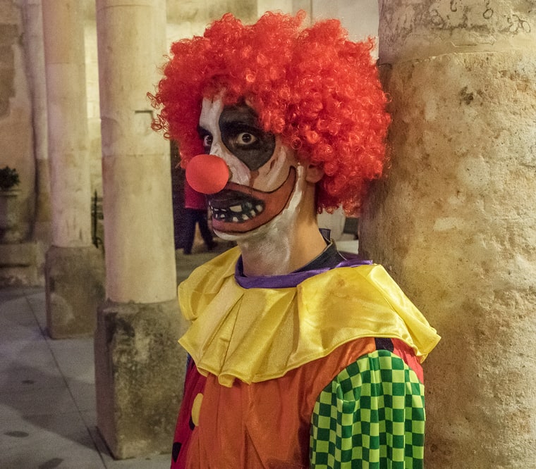 scary-clown-photo
